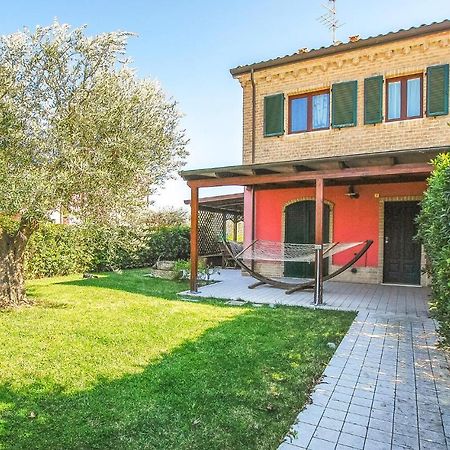 Beautiful Home In Porto Recanati With Wifi Екстериор снимка